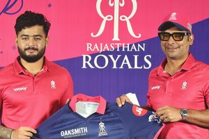 Ahead of game vs GT, RR head coach opens up on Jaipur floodlight controversy after repeated catch drops SportsTak