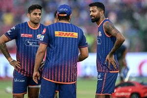 Huge boost for Mumbai Indians, star player available for RCB clash: Report SportsTak