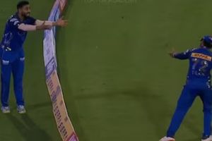 'You don't want 2 people to have an argument on the boundary rope': Ex-India spinner slams Naman Dhir-Tilak Varma for heated altercation after missed relay catch SportsTak