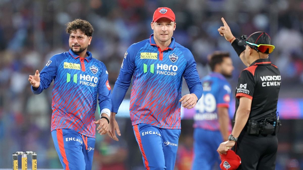 Delhi Capitals' Kuldeep Yadav (L) and David Miller in frame. (IPL)