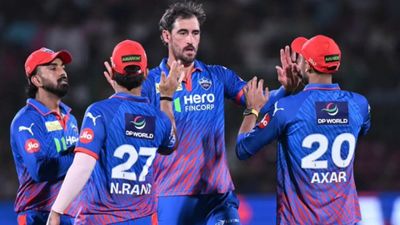 Nightmare for Mitchell Starc, endures his worst spell In IPL history after getting belt treatment from PBKS batters DC's star pacer Mitchell Starc (C) celebrates with his teammates in this frame. (Screenshot)
