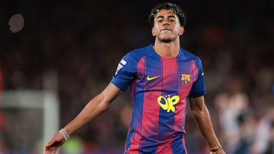 Watch: Lamine Yamal waves Palestinian flag during Barca's La Liga title parade Lamine Yamal waves Palestinian flag during Barca's La Liga title parade