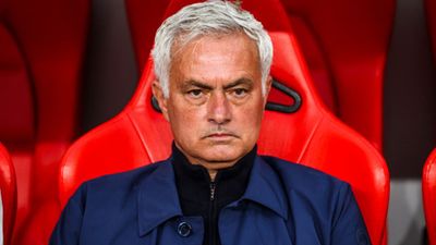 Real Madrid legend publicly begs club not to bring back Jose Mourinho Real Madrid legend Ike Casilas publicly begs club not to bring back Jose Mourinho