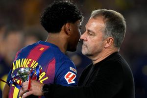 Barcelona boss Hansi Flick’s furious warning to Lamine Yamal after controversial Palestinian flag celebration SportsTak