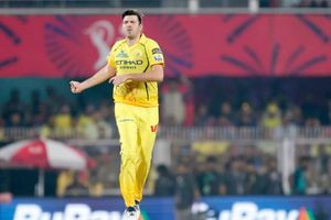 Big news: CSK announce 25-yr-old SA all-rounder as Jamie Overton's replacement for remainder of IPL 2026 SportsTak