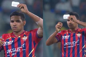 Watch: Akash Singh pulls off Abhishek Sharma's slip celebration after getting rid of Gaikwad-Samson-Urvil SportsTak