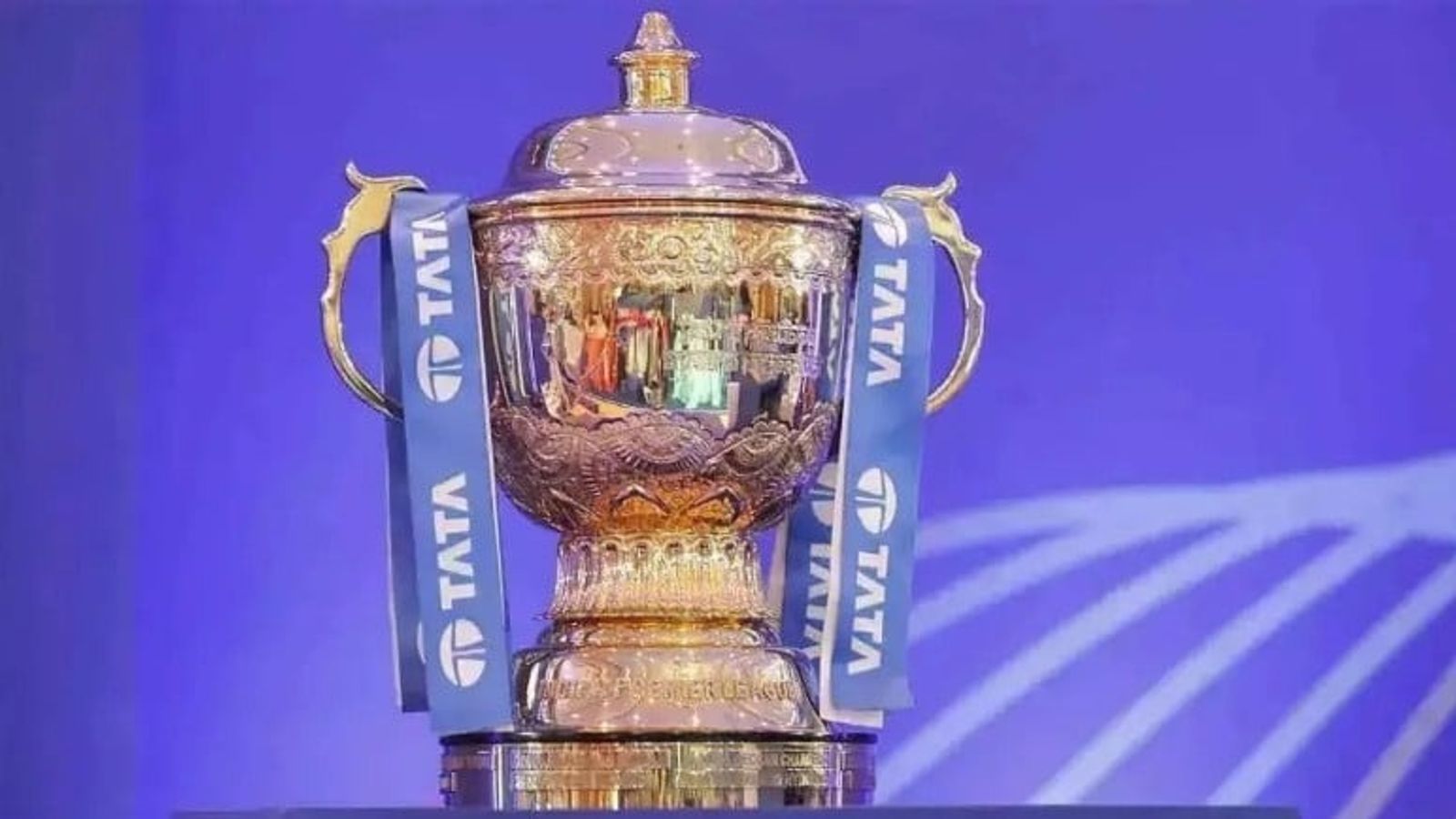 Sports Ministry faces pressure to take IPL 2026 spectator-free IPL trophy in this frame. (X)