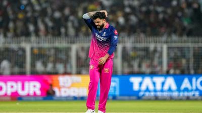 'It was a suicidal move': Sunil Gavaskar tears into Riyan Parag’s captaincy after loss vs DC Riyan Parag in this frame. (X)