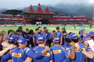 Double blow for MI ahead of KKR clash, 2 star players ruled out of IPL 2026 SportsTak