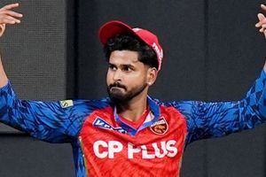 Ricky Ponting believes Shreyas Iyer deserves to walk into India’s T20I team as captain, says ‘he’s one of the main contenders' SportsTak