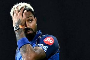 'You have to grab even half chances': Hardik Pandya blames poor fielding after suffering four wicket loss to KKR SportsTak
