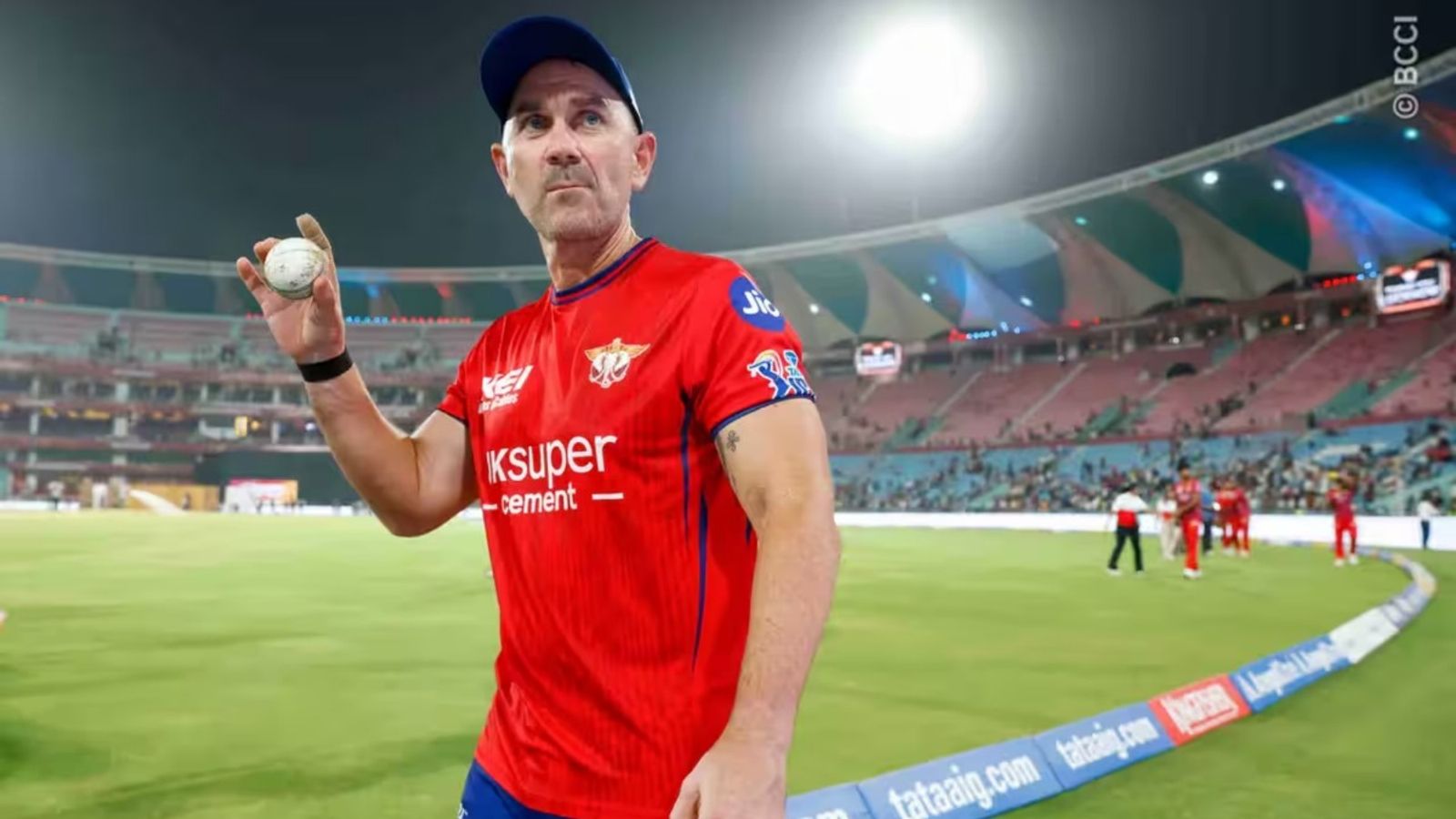 'Basically 5 chefs in the kitchen': Ex-ENG captain criticises LSG star-studded management, predicts Langer's sacking LSG head coach Justin Langer after the match against PBKS on May 23. (Photo Credit: BCCI)