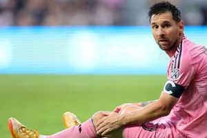 Heartbreaking scenes as Lionel Messi limps off pitch just weeks before 2026 FIFA World Cup SportsTak