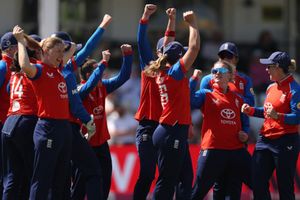 England bowlers fire warning shots ahead of India series, bundle out reigning T20 World Champions New Zealand for 80 SportsTak