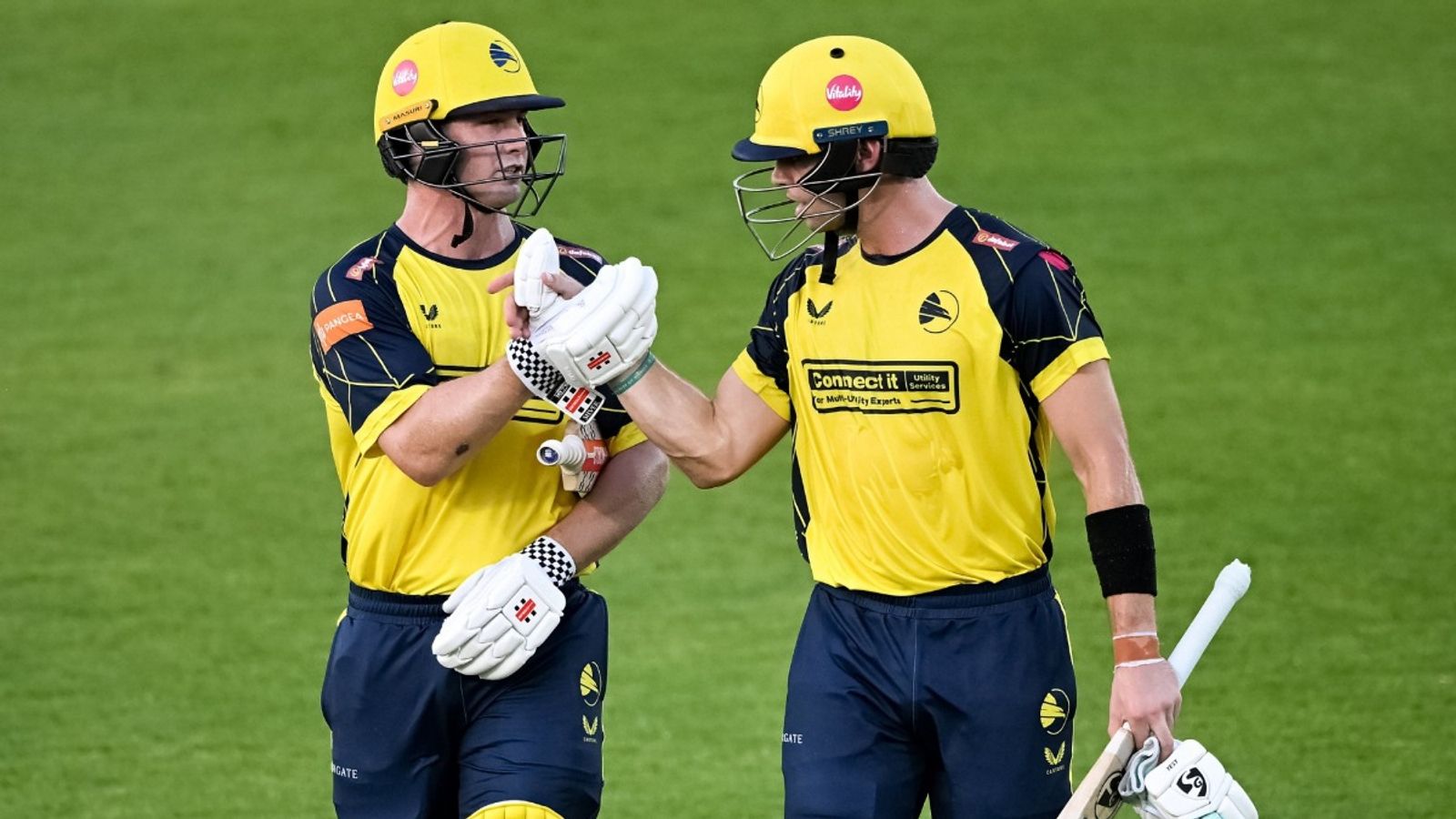 Played for DC, arrived in England at 8 PM, Tristan Stubbs scores match-winning 69 on T20 Blast debut without 'much sleep' Hampshire's Hilton Cartwright and Tristan Stubbs after helping their side post 200/4 against Essex in T20 Blast game on May 26.