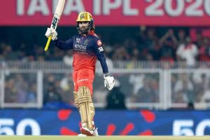 'It is their final to lose': Former India all-rounder ignores GT's home advantage, backs RCB to win IPL 2026 SportsTak