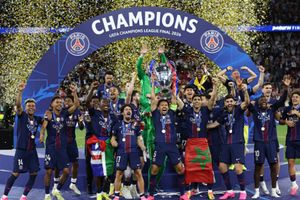THIS player from PSG wins Champions League Player of the Season SportsTak