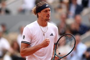 Zverev drops bombshell about pressure as he becomes Grand Slam favorite at Roland Garros SportsTak