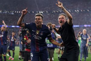Watch: Luis Enrique and PSG celebrate back-to-back Champions League glory in title parade in Paris SportsTak