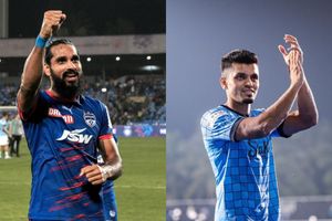 Sandesh Jhingan, Rahul Bheke among 150 players hit by ISL deadlock SportsTak