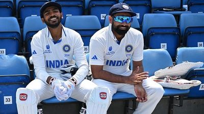 India's 32-yr-old wicketkeeper-batter announces retirement ahead of one-off Test against Afghanistan India's wicketkeeper KS Bharat (L) and ace pacer Mohammed Shami in this frame. (Getty)