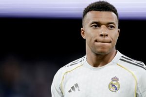 Mbappe reveals his desire to face THESE TWO legendary footballers at World Cup 2026 SportsTak
