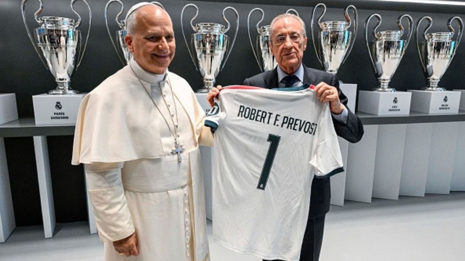 Watch: Pope Leo XIV receives hero's welcome at Real Madrid's Santiago Bernabéu stadium Pope Leo XIV, Florentino Perez in the frame (Image via Getty)
