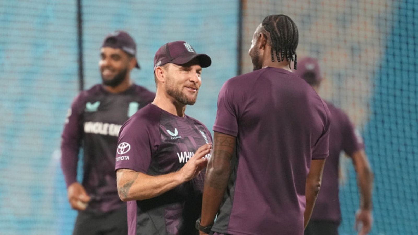 'He is following a plan and we...': Brendon McCullum on Jofra Archer's availability for 2nd Test vs New Zealand England's Jofra Archer (R) and head coach Brendon McCullum (C) having a chat prior to the 1st T20I against Sri Lanka at Pallekele Cricket Stadium on January 29, 2026 in Kandy, Sri Lanka.