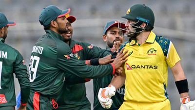 WATCH: Nahid Rana's send-off sparks tense exchange with Australia captain Josh Inglis Bangladesh players and Josh Inglis in this frame. (Getty)