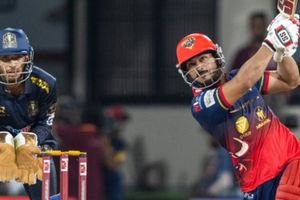 SRH's bowling all-rounder smashes 13-ball fifty at no.3 in run chase vs DC finisher's team; watch video SportsTak