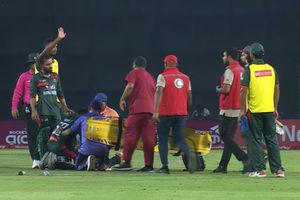 Bangladesh captain Mehidy batted despite concussion and vomiting on ground, to stay in hospital for 24 hours after historic ODI series win vs Australia SportsTak
