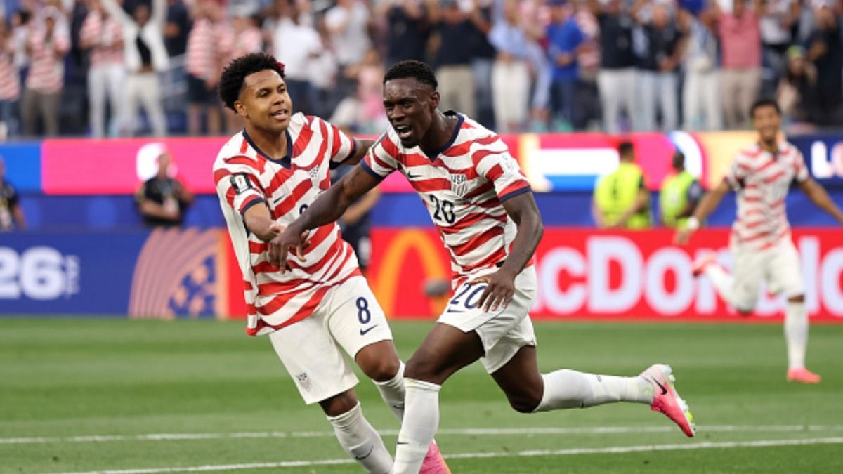 Folarin Balogun brace powers USMNT to record 4-1 win over Paraguay Folarin Balogun in this frame. (Getty)
