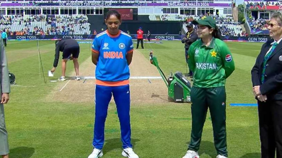 India skipper Harmanpreet Kaur (L) and Pakistan captain Fatima Sana in frame. (Screengrab) India skipper Harmanpreet Kaur (L) and Pakistan captain Fatima Sana in frame. (Screengrab)