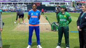 India skipper Harmanpreet Kaur (L) and Pakistan captain Fatima Sana in frame. (Screengrab) India skipper Harmanpreet Kaur (L) and Pakistan captain Fatima Sana in frame. (Screengrab)