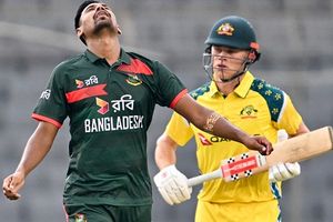 Connolly's 149 helps Australia scrape past Bangladesh by 1 wicket despite Islam's 6-fer to avoid clean sweep SportsTak