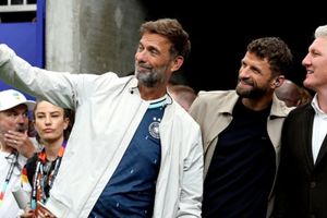 Watch: Thomas Müller and Jurgen Klopp celebrate Germany's stunning 7-1 World Cup opener SportsTak