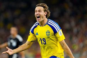 FIFA World Cup 2026 sees rare cricket-football crossover during Sweden vs Tunisia clash SportsTak