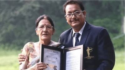Jaspal Rana's mother passes away days after shooter-coach's death Jaspal Rana and mother Shyamadevi in this frame.