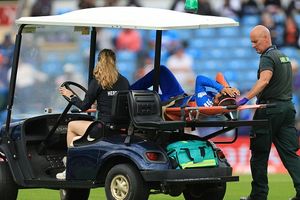 Massive injury scare for India, star player stretchered off the field during Women's T20 World Cup clash vs Netherlands SportsTak