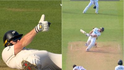 'Shades on, looking cool' - Glenn Phillips gives Jofra Archer a thumbs-up after falling flat, evading a bouncer; watch video Glenn Phillips, Jofra Archer