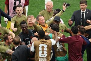 Canada-Qatar players engage in an ugly scuffle after 6-0 scoreline that featured 2 red cards; watch video SportsTak