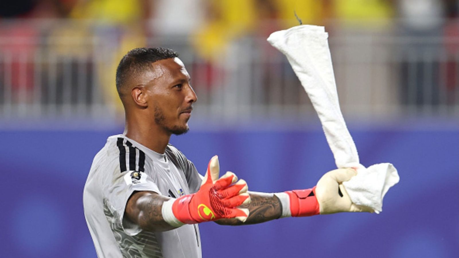 Curacao keeper Eloy Room shines with record saves in World Cup Eloy Room in the frame (Image via Getty)