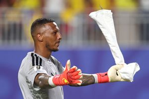 Curacao keeper Eloy Room shines with record saves in World Cup SportsTak