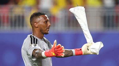 Curacao keeper Eloy Room shines with record saves in World Cup Curacao keeper Eloy Room shines with record saves in World Cup