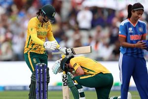 Kapp's magic helps SA hand India first brush of defeat in Women's T20 World Cup 2026 with 6-wicket win in Manchester SportsTak