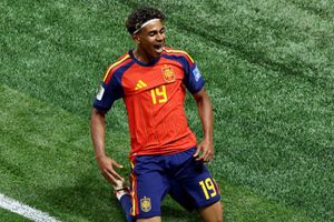 Lamine Yamal scores dream first World Cup goal as Spain thrash Saudi Arabia 4-0 SportsTak