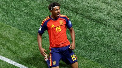 Lamine Yamal scores dream first World Cup goal as Spain thrash Saudi Arabia 4-0 Lamine Yamal scores dream first World Cup goal as Spain thrash Saudi Arabia 4-0