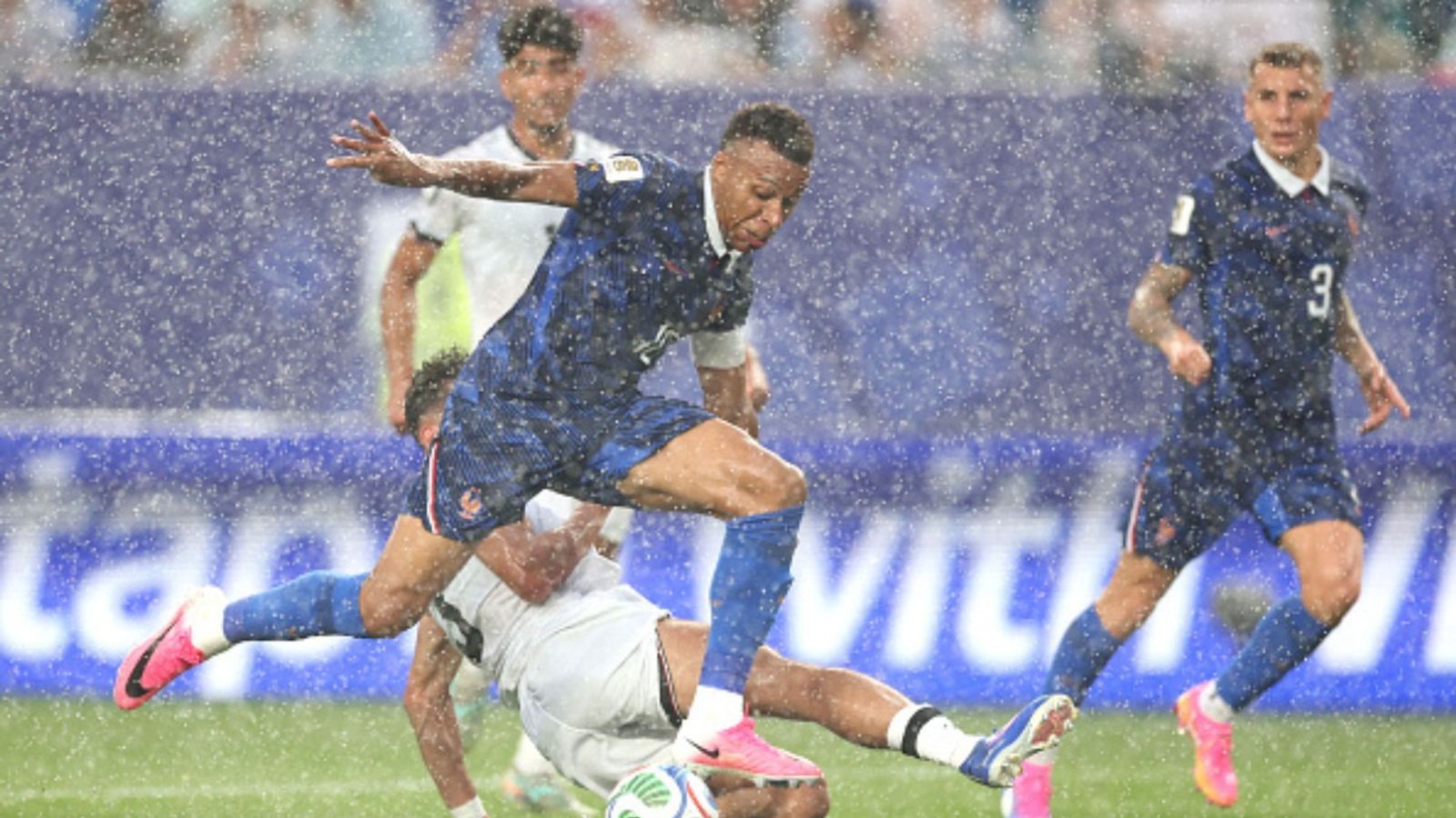 Weather forces first delay of 2026 World Cup match as France-Iraq clash halted in Philadelphia France vs Iraq in the frame (Image vis Getty)