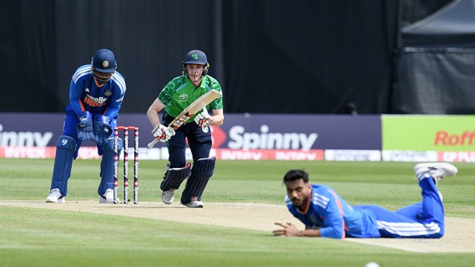 'Special thing to beat world champions at home': Lorcan Tucker over the moon after Ireland stun India Ireland captain Lorcan Tucker (C) in this frame. (Getty)