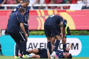 Star player Ugarte suffers knee injury in Uruguay World Cup clash against Spain SportsTak